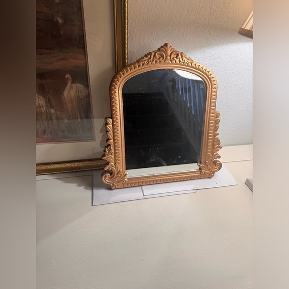 - Golden ornate mirror frame - Picture 3 of 5